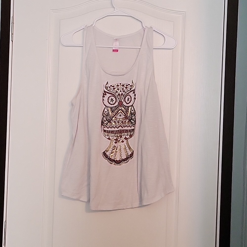 A owl graphic tank top